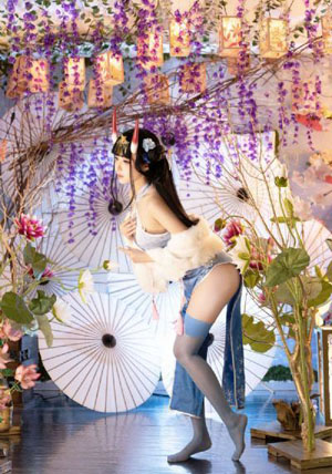 自拍xxx_高清完整无删减高清视频播放