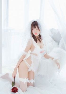 精品美女一区二区三区_在线观看完整视频大全
