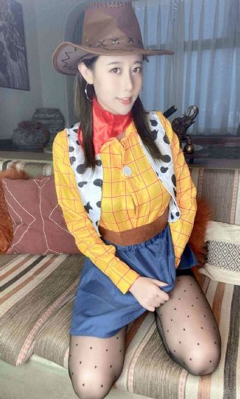老女人一级毛片免费看_国语迅雷下载