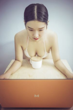 女性自慰aⅴ片高清免费_1080神马影院在线