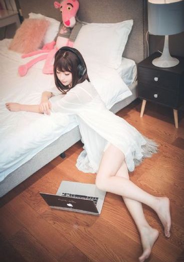 久久天天躁综合夜夜黑人鲁色_BD韩语完整版观看