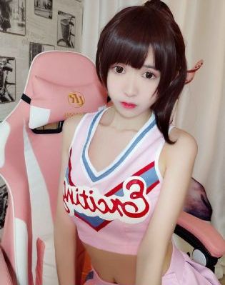 国产96探花黑丝美女双飞在线观看_BD英语完整在线观看