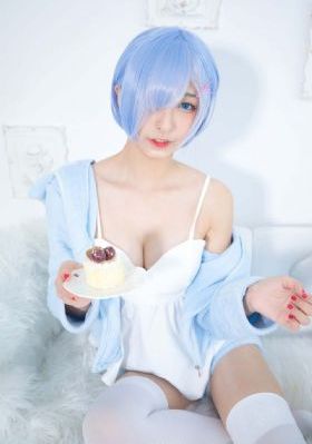 草莓香蕉在线观看免费网站_剧情片全集免费观看